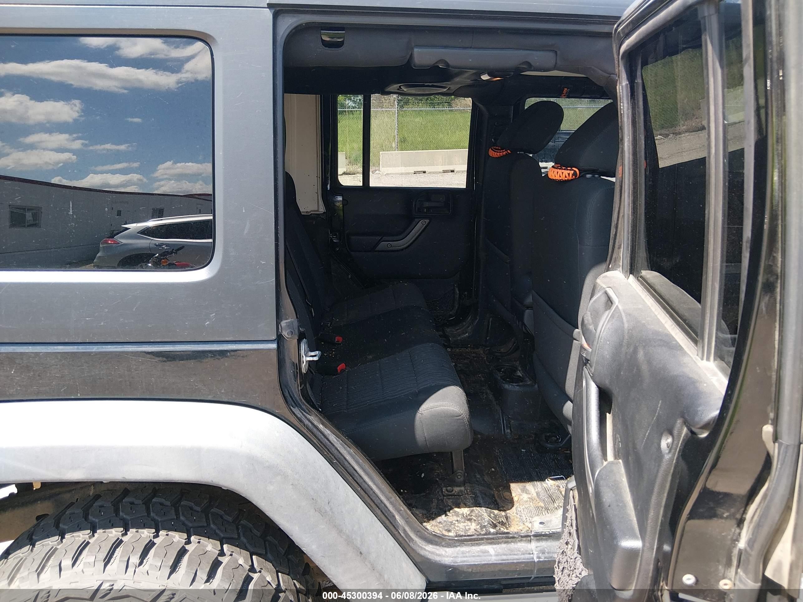 2012 Jeep Wrangler Unlimited Sport Black vin: 1C4BJWDG8CL200899