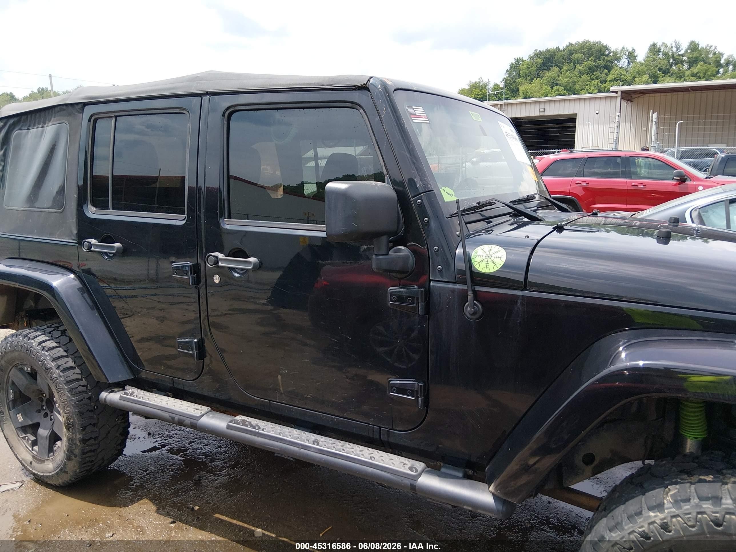 2012 Jeep Wrangler Unlimited Sport Черный vin: 1C4BJWDG8CL208470