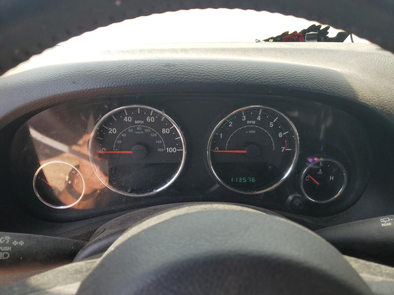 2013 Jeep Wrangler Unlimited Sport Silver vin: 1C4BJWDG8DL548722