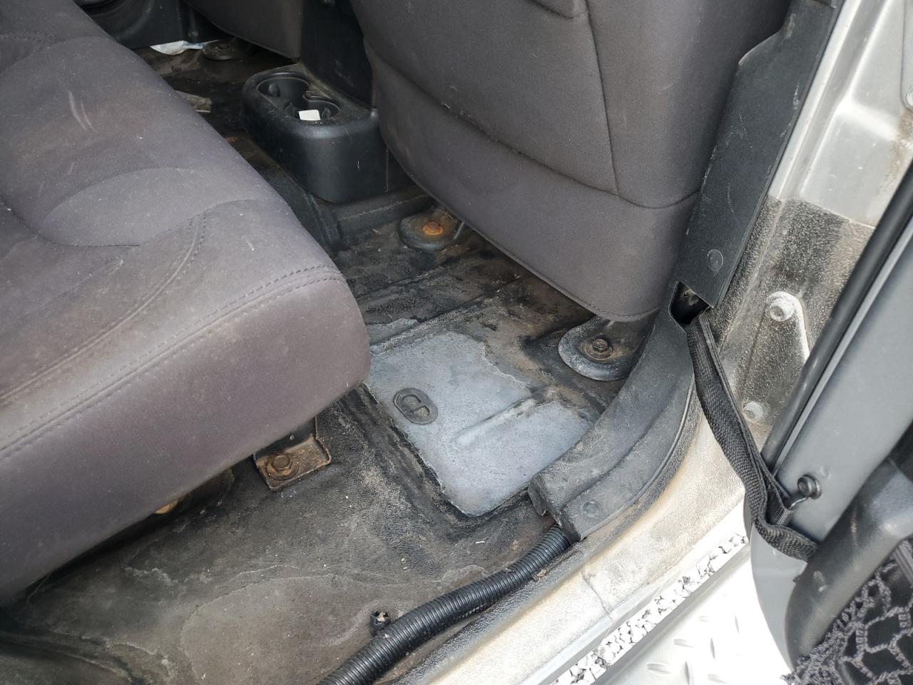 2013 Jeep Wrangler Unlimited Sport Silver vin: 1C4BJWDG8DL548722 Damage: Right Rear Carpet, Torn, > 12 inches