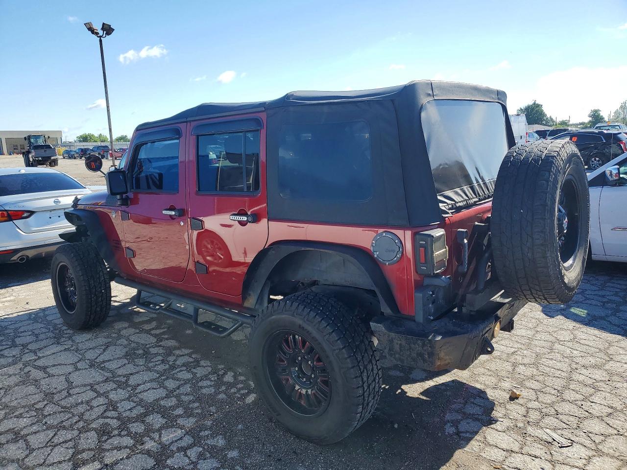 2013 Jeep Wrangler Unlimited Sport Burgundy vin: 1C4BJWDG8DL577508