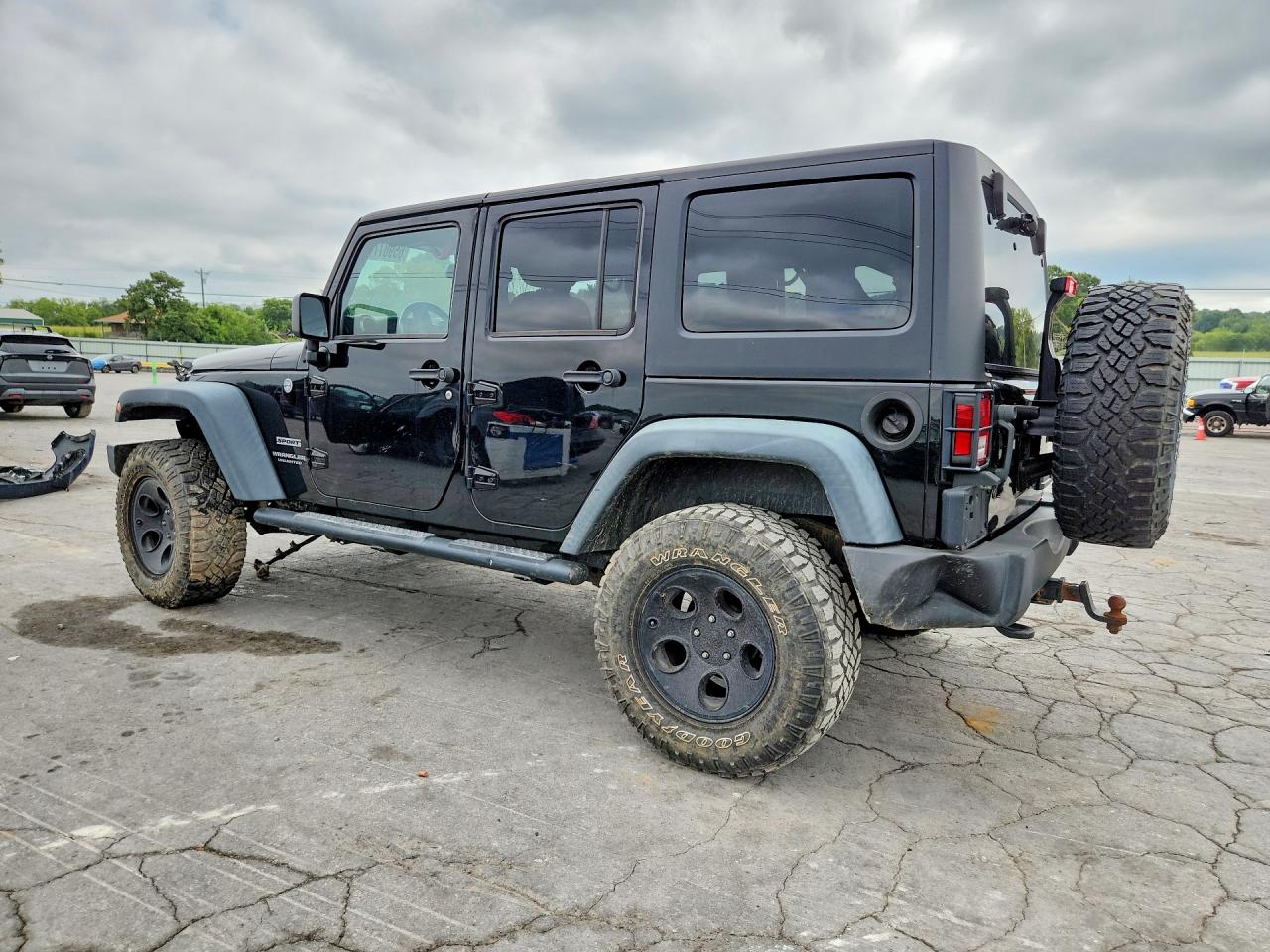2013 Jeep Wrangler Unlimited Sport Black vin: 1C4BJWDG8DL703155