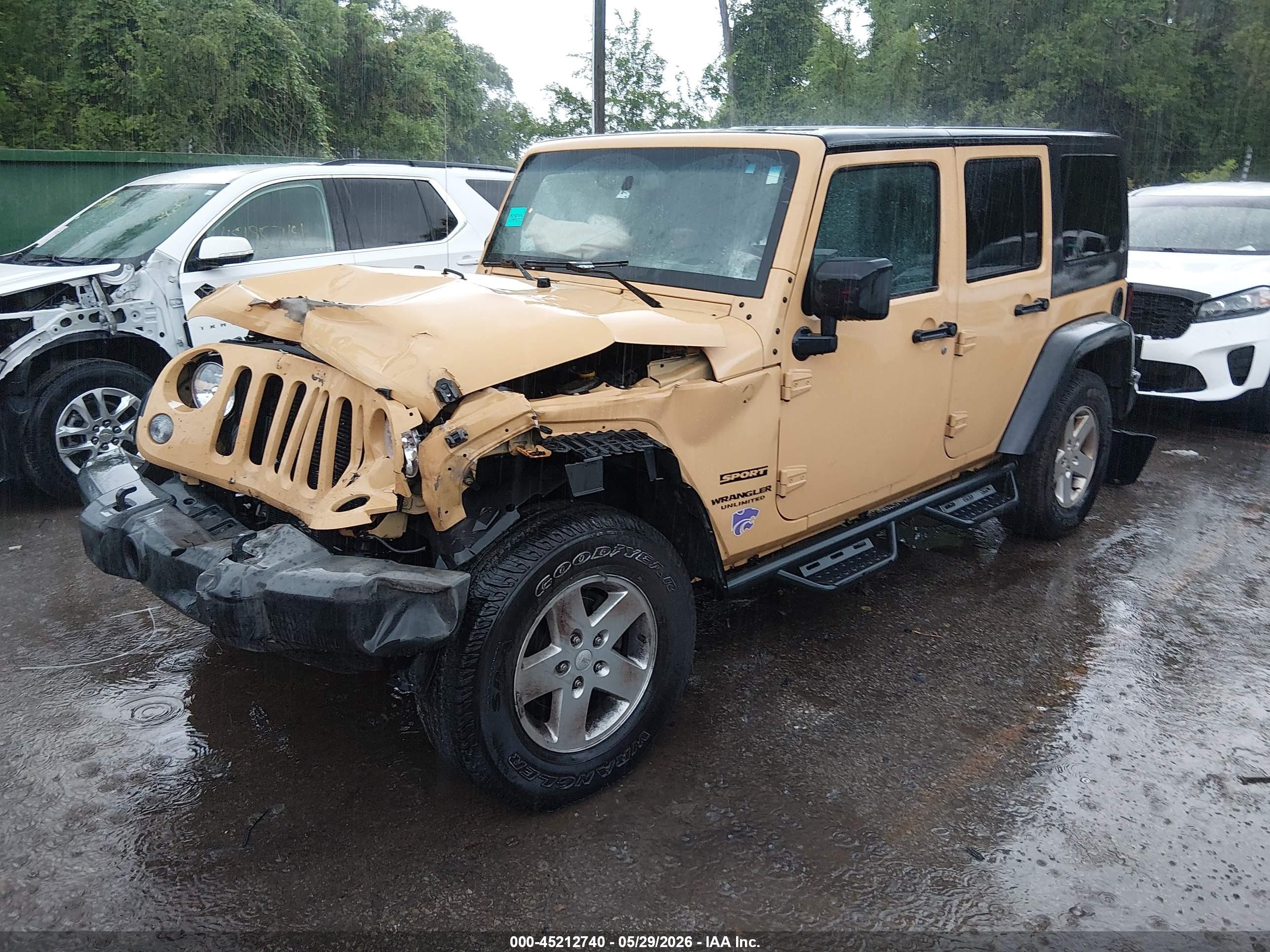 2014 Jeep Wrangler Unlimited Sport Tan vin: 1C4BJWDG8EL134129