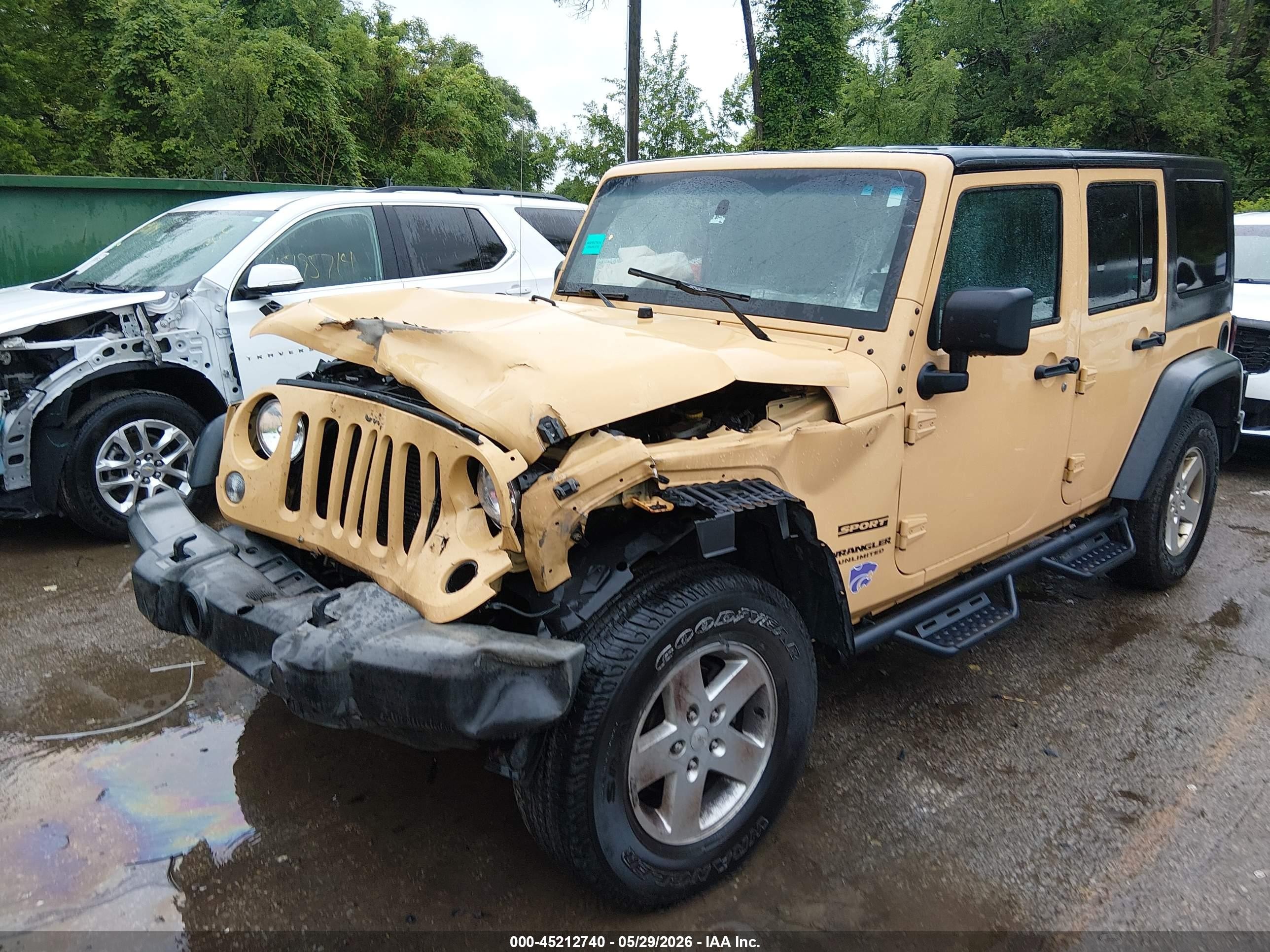 2014 Jeep Wrangler Unlimited Sport Tan vin: 1C4BJWDG8EL134129