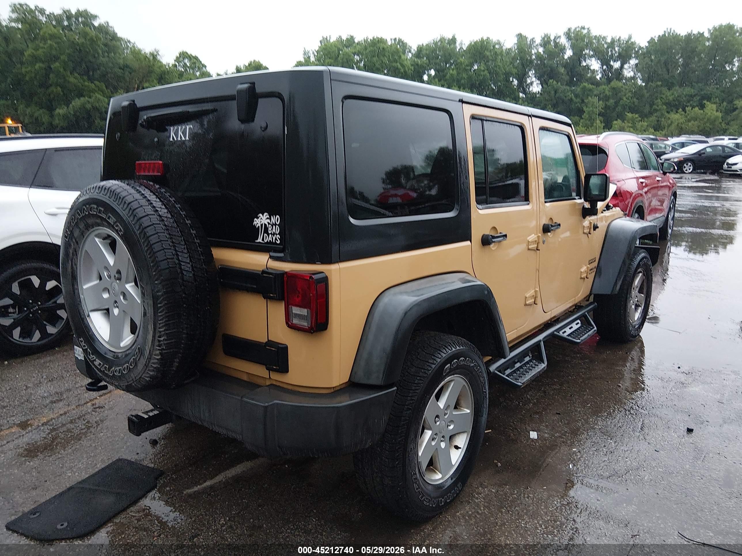 2014 Jeep Wrangler Unlimited Sport Tan vin: 1C4BJWDG8EL134129