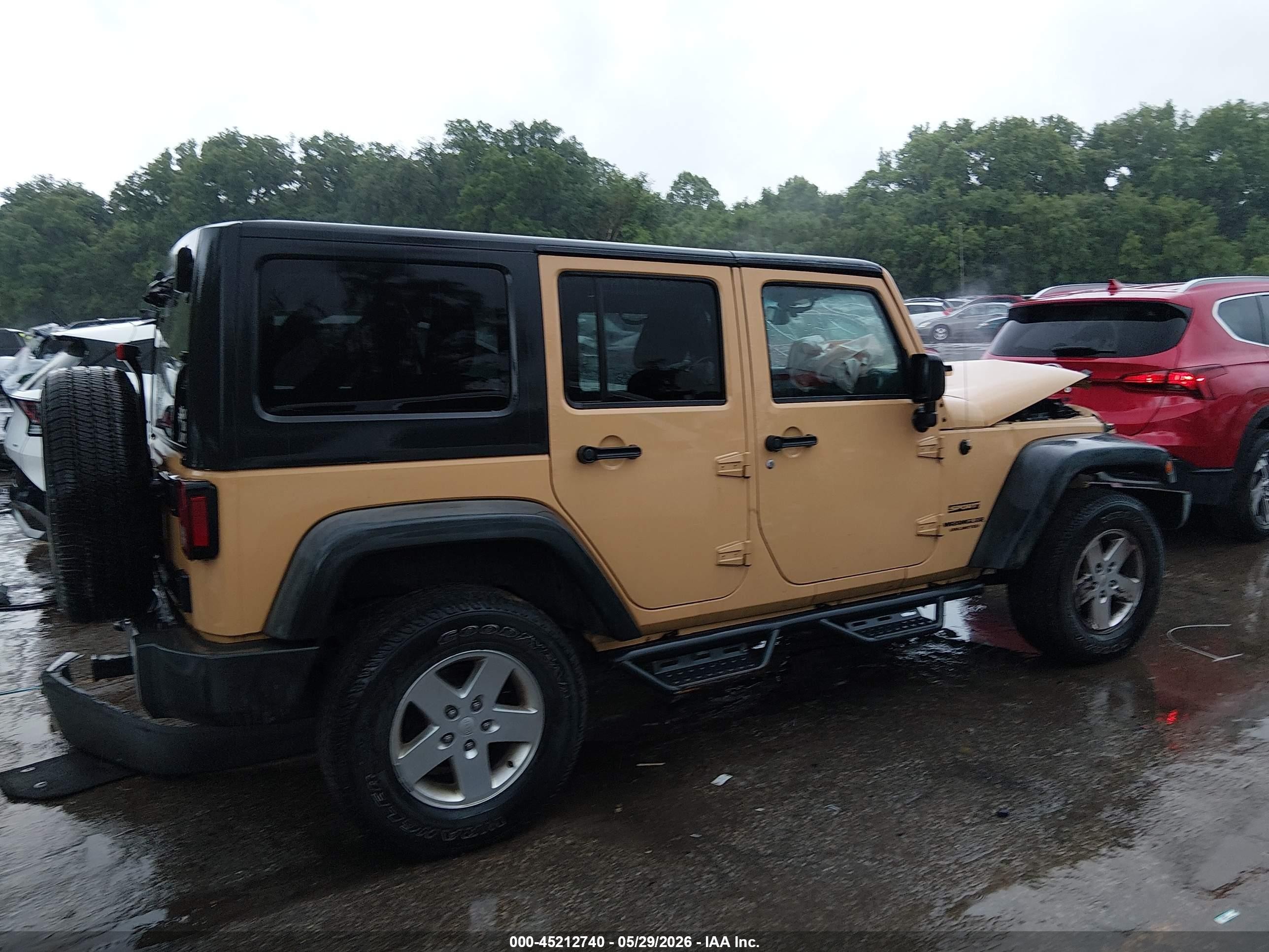 2014 Jeep Wrangler Unlimited Sport Tan vin: 1C4BJWDG8EL134129
