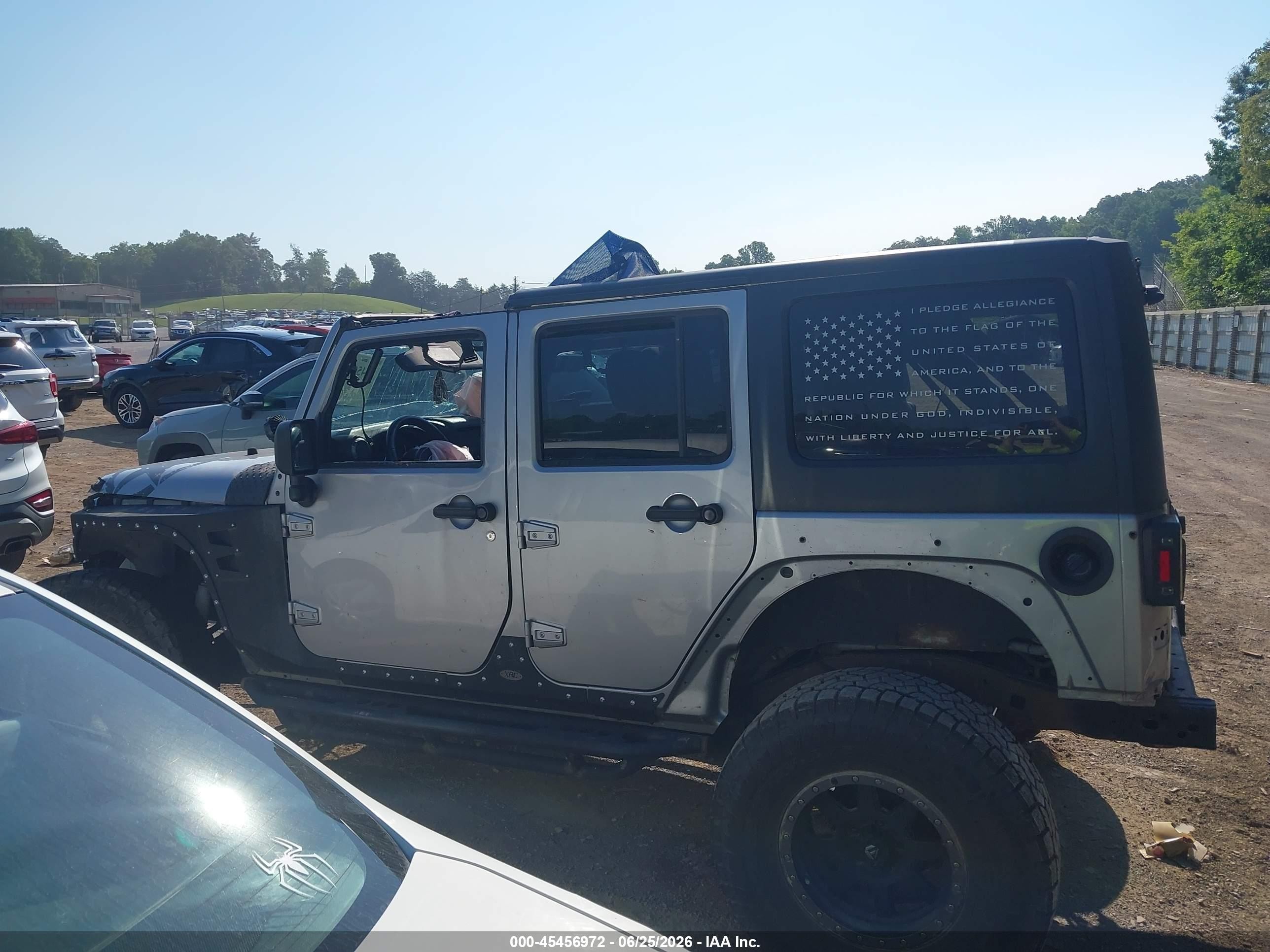 2014 Jeep Wrangler Unlimited Sport Gray vin: 1C4BJWDG8EL144465