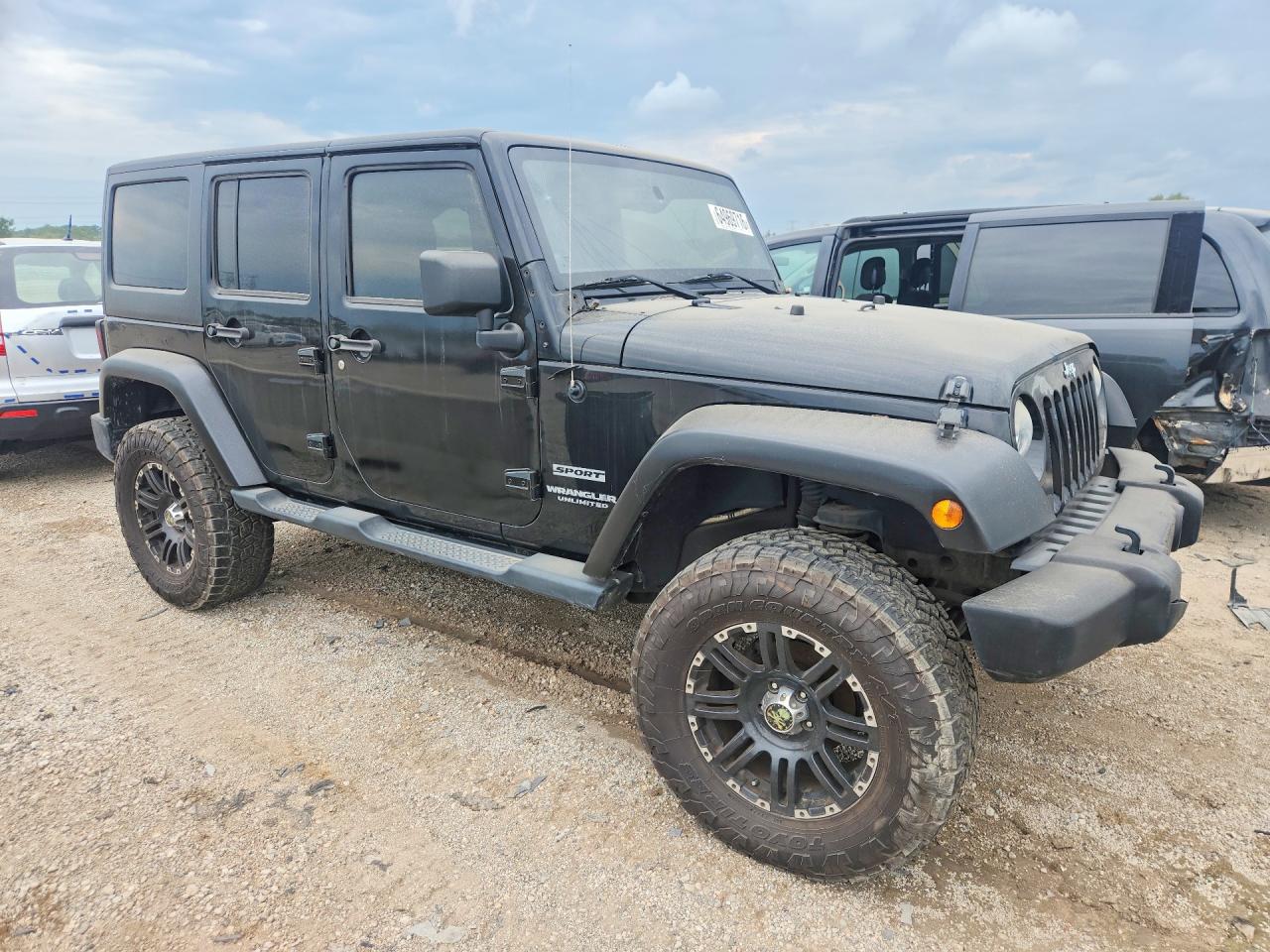 2014 Jeep Wrangler Unlimited Sport Black vin: 1C4BJWDG8EL251371