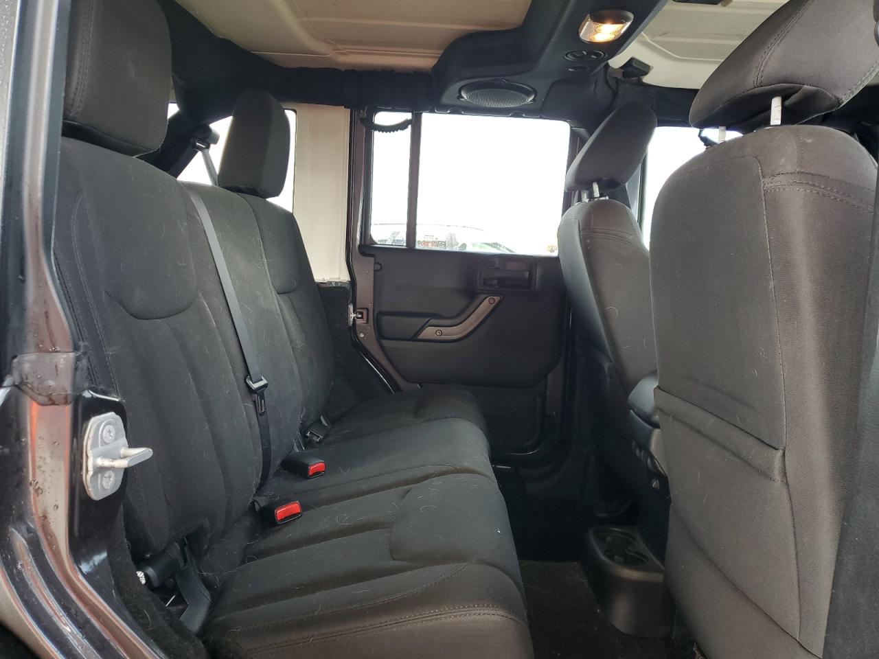 2014 Jeep Wrangler Unlimited Sport Серый vin: 1C4BJWDG8EL298142