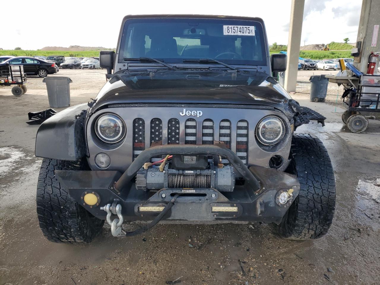 2014 Jeep Wrangler Unlimited Sport Серый vin: 1C4BJWDG8EL298142