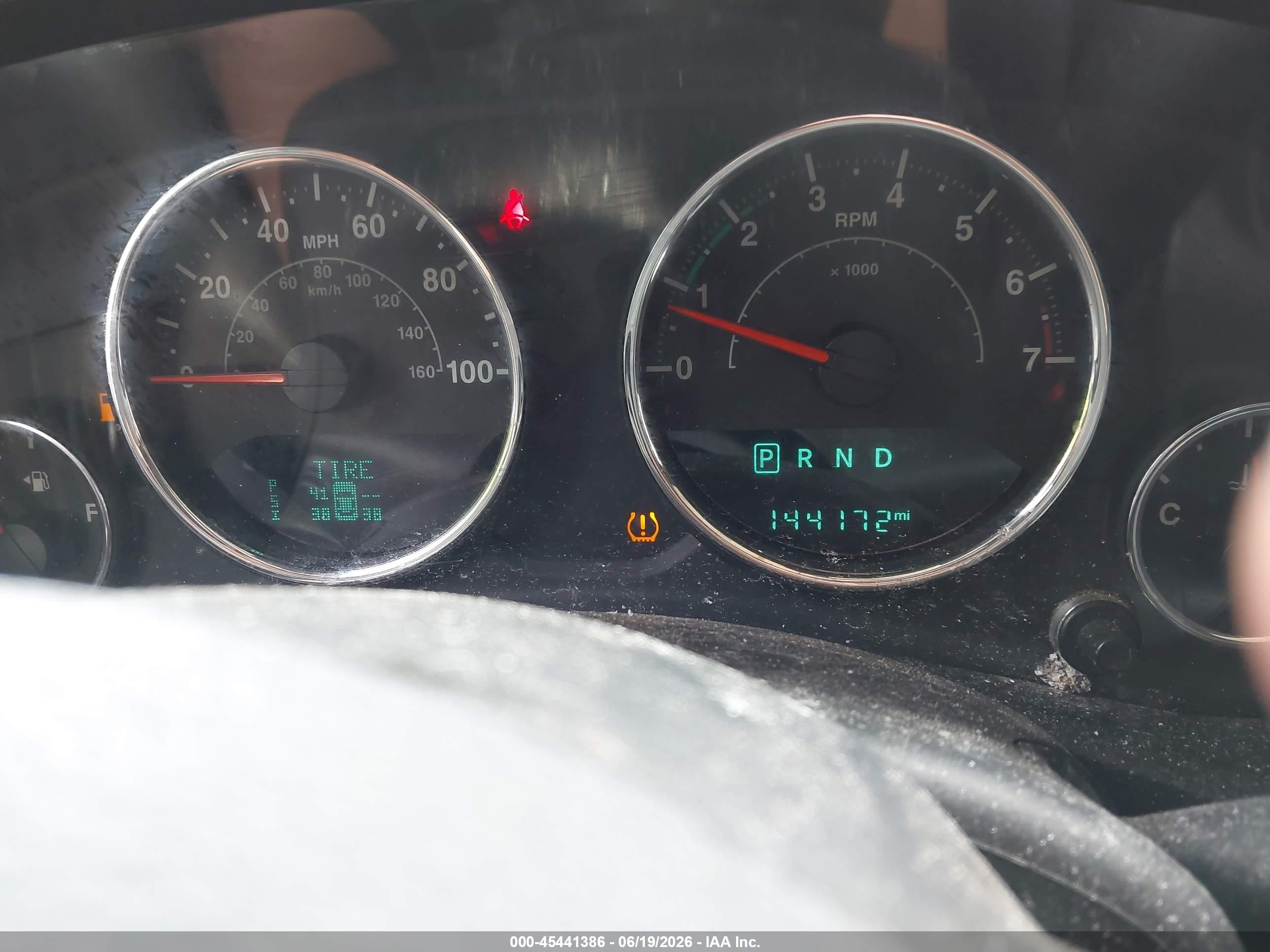 2014 Jeep Wrangler Unlimited Sport Silver vin: 1C4BJWDG8EL314694