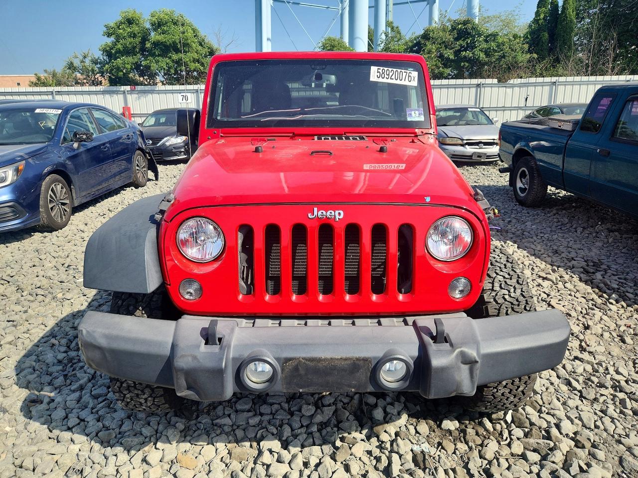 2015 Jeep Wrangler Unlimited Sport Red vin: 1C4BJWDG8FL520258