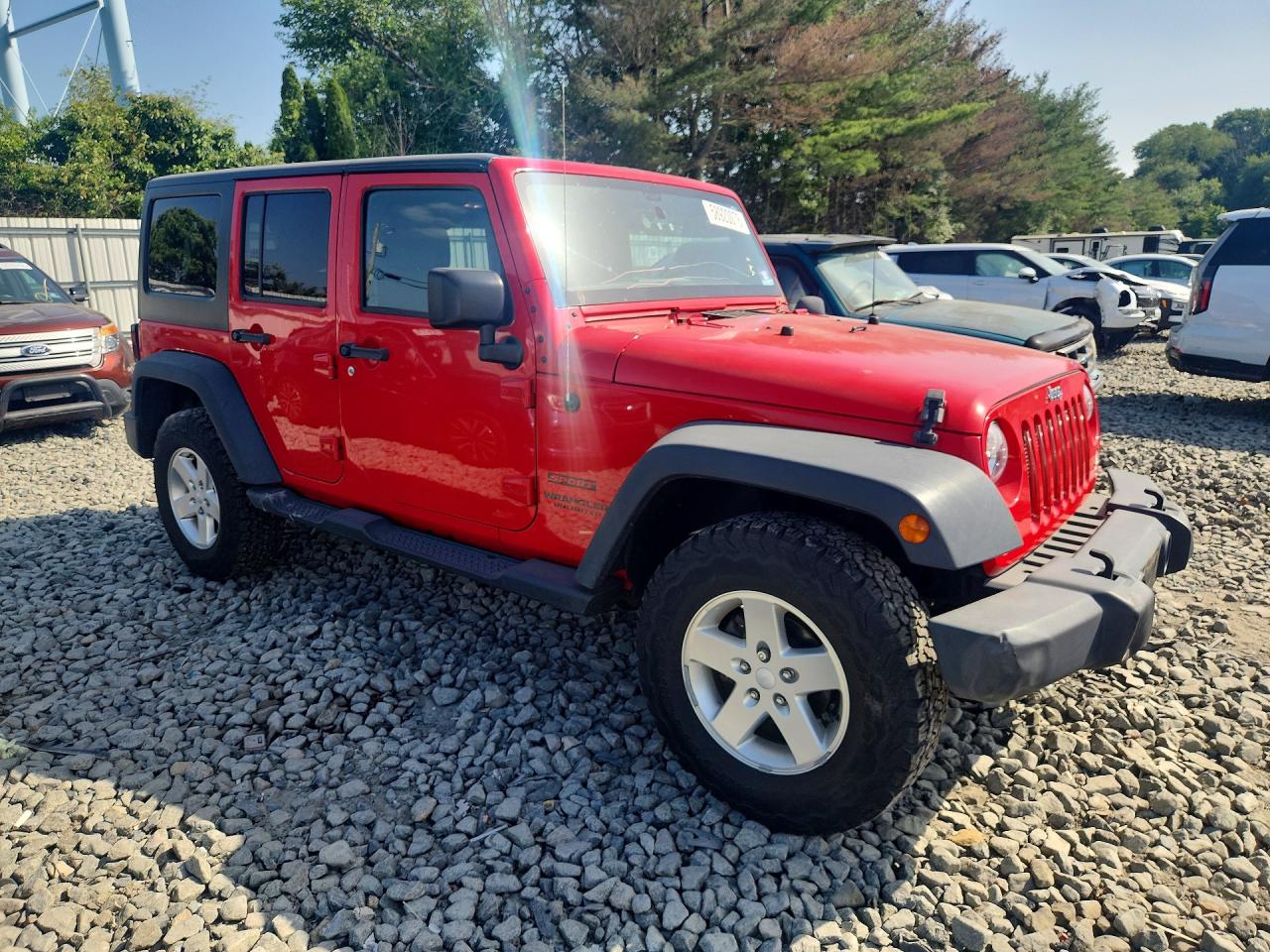 2015 Jeep Wrangler Unlimited Sport Red vin: 1C4BJWDG8FL520258