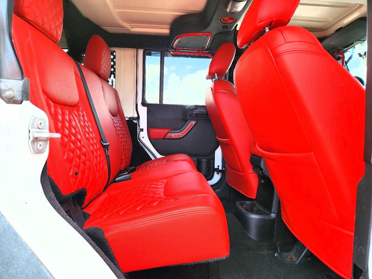 2015 Jeep Wrangler Unlimited Sport White vin: 1C4BJWDG8FL549291