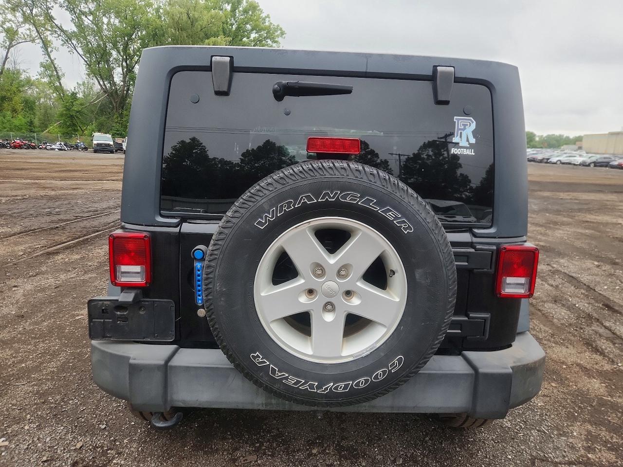 2015 Jeep Wrangler Unlimited Sport Black vin: 1C4BJWDG8FL549730