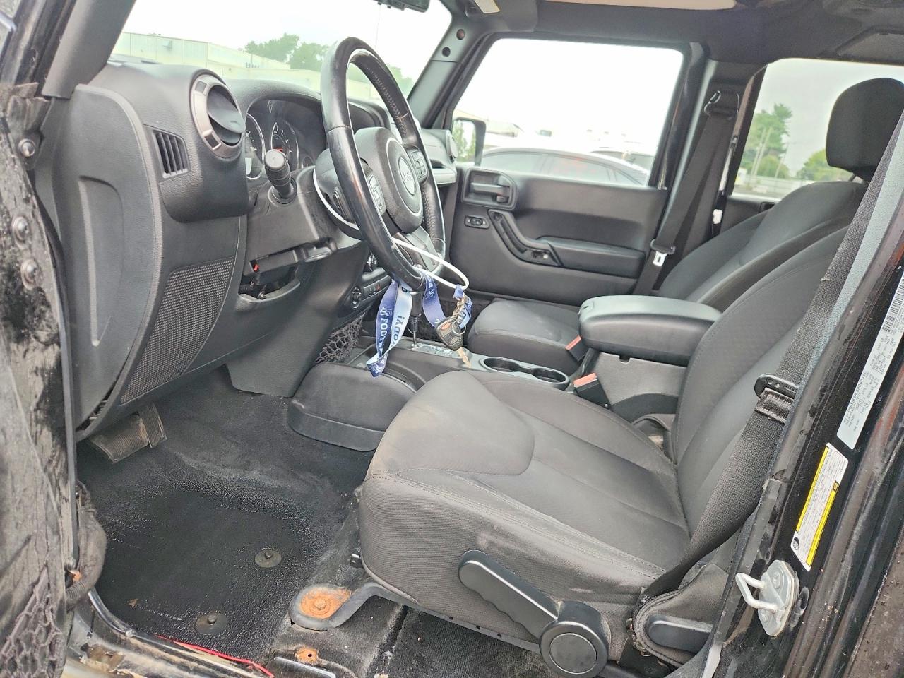 2015 Jeep Wrangler Unlimited Sport Black vin: 1C4BJWDG8FL549730