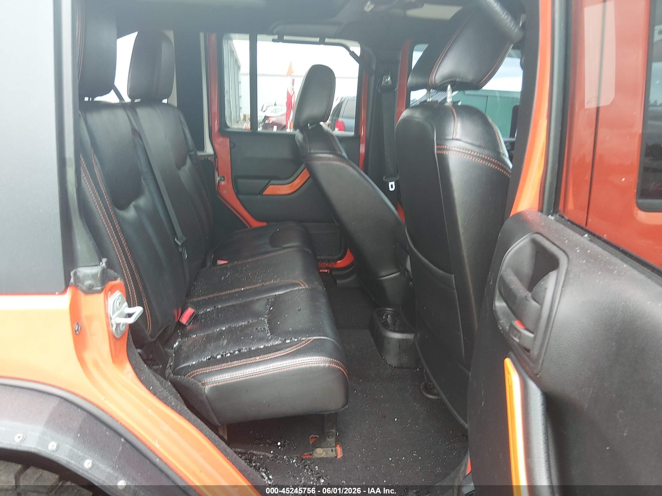 2015 Jeep Wrangler Unlimited Sport Orange vin: 1C4BJWDG8FL577625