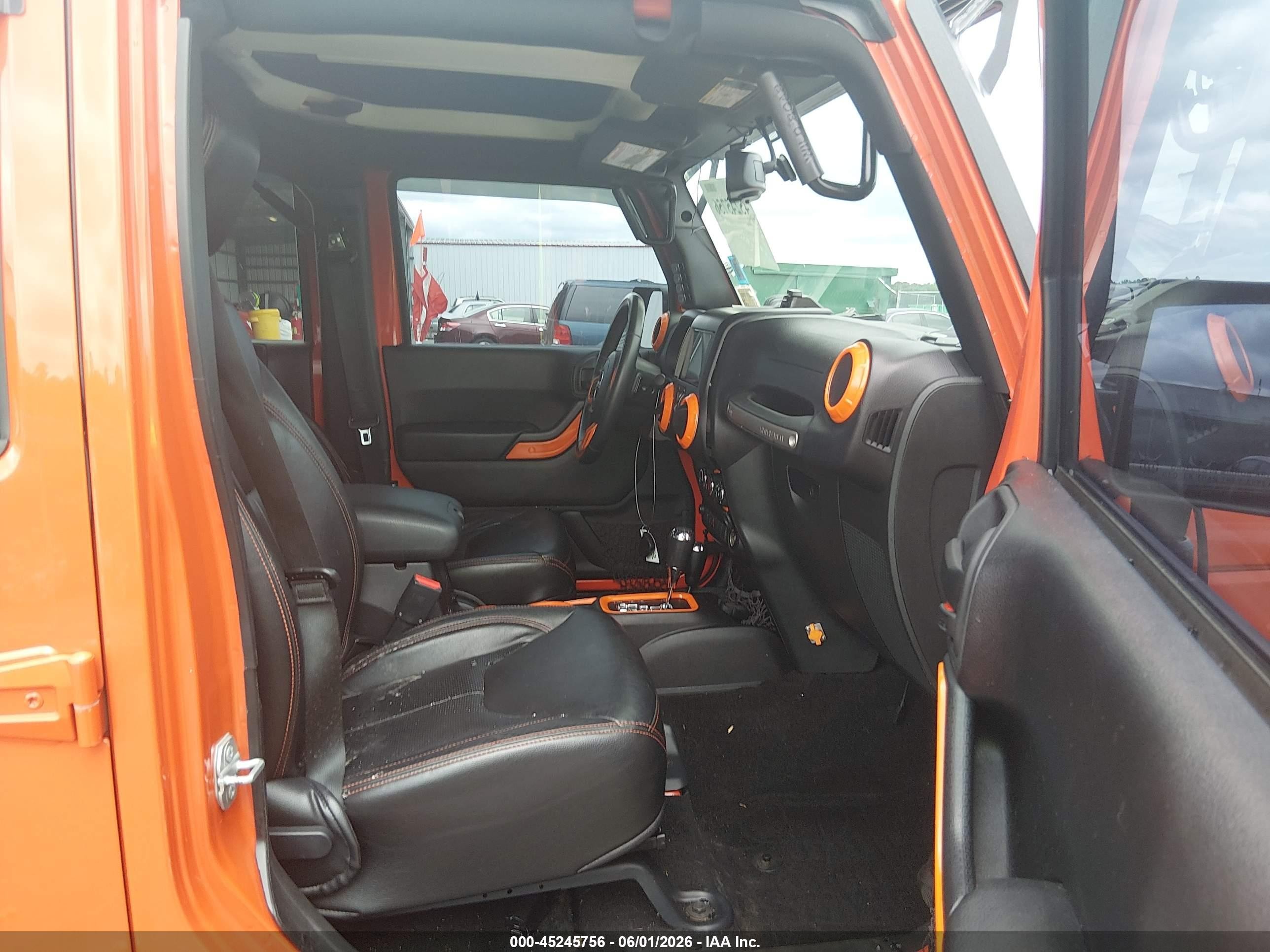 2015 Jeep Wrangler Unlimited Sport Orange vin: 1C4BJWDG8FL577625