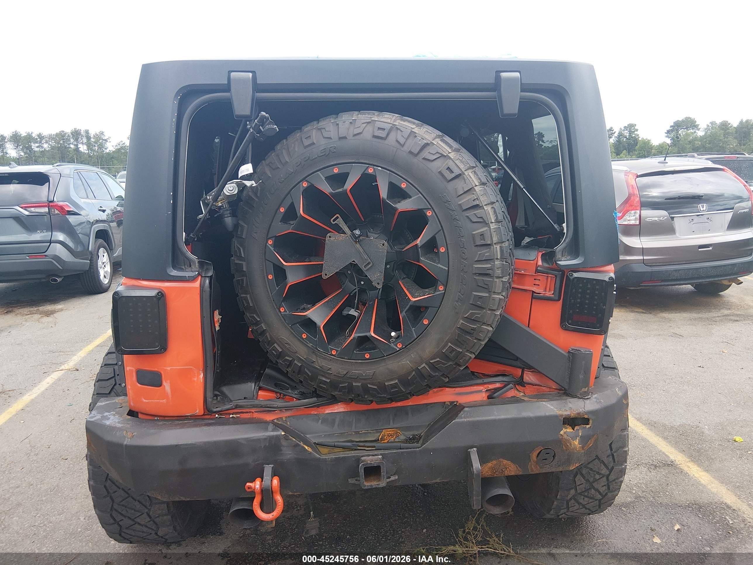 2015 Jeep Wrangler Unlimited Sport Orange vin: 1C4BJWDG8FL577625