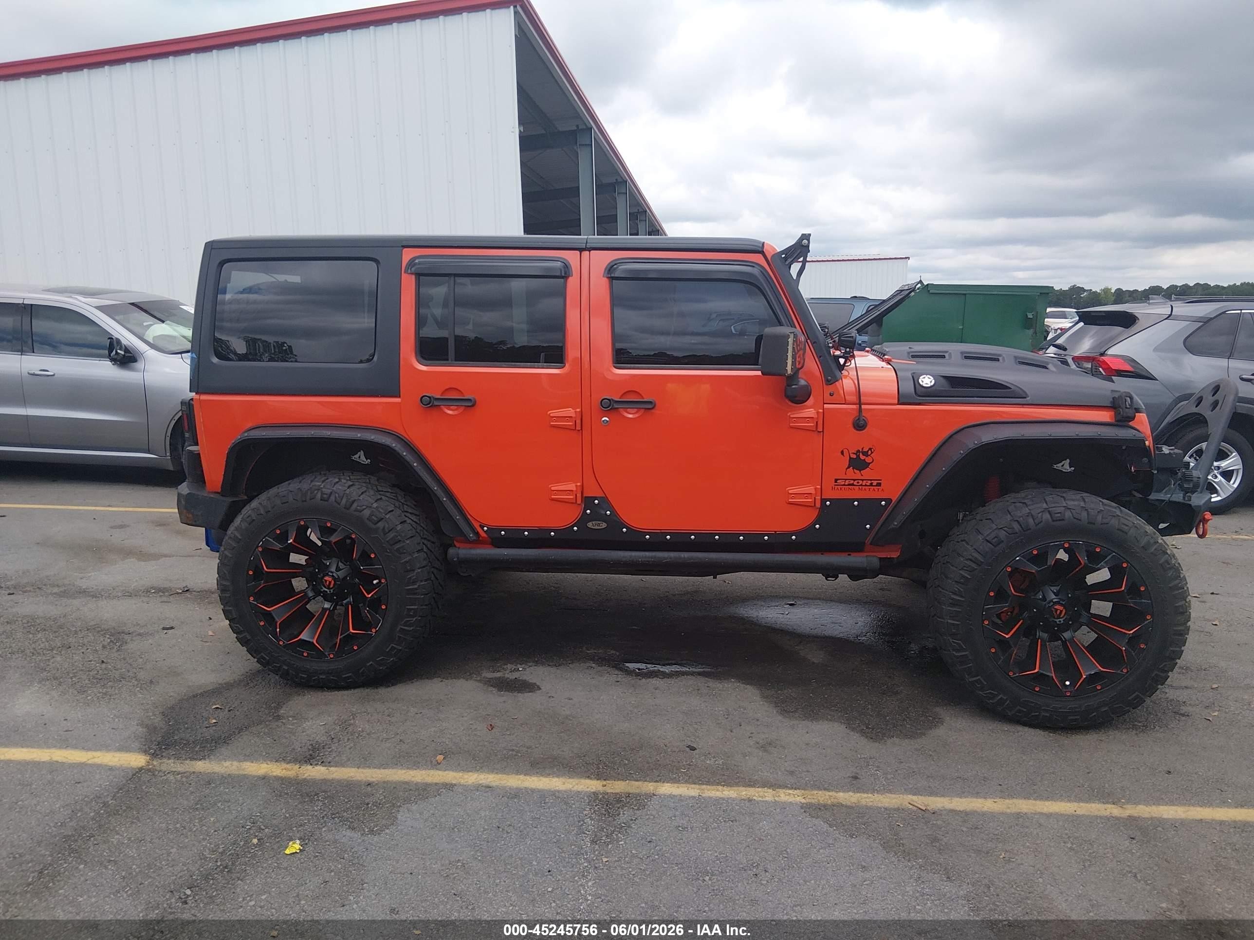 2015 Jeep Wrangler Unlimited Sport Orange vin: 1C4BJWDG8FL577625