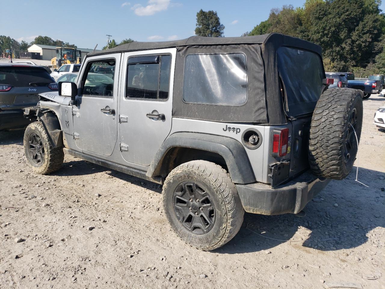 2015 Jeep Wrangler Unlimited Sport Silver vin: 1C4BJWDG8FL588169