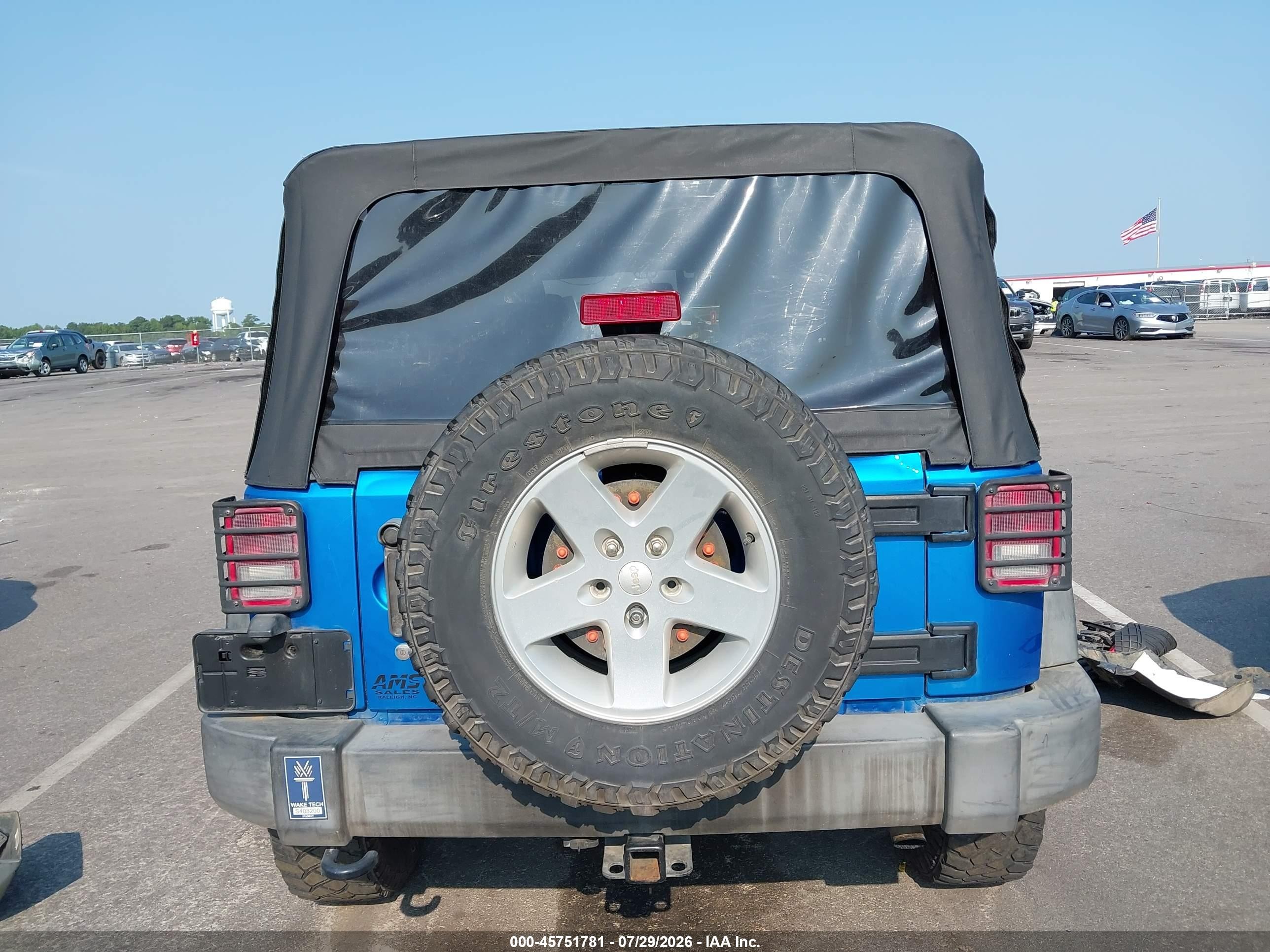 2015 Jeep Wrangler Unlimited Sport Blue vin: 1C4BJWDG8FL689731