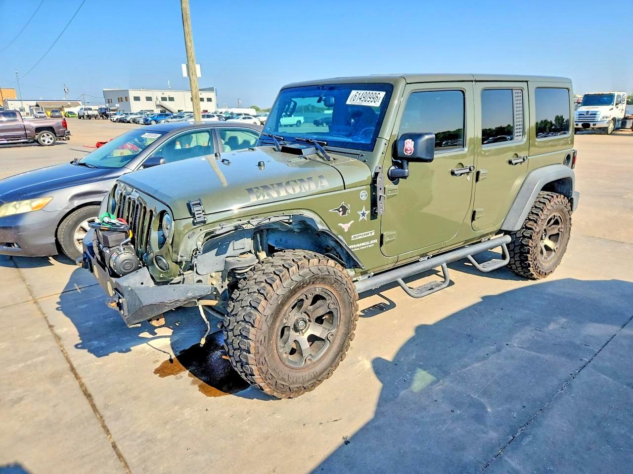2015 Jeep Wrangler Unlimited Sport Зеленый vin: 1C4BJWDG8FL744789