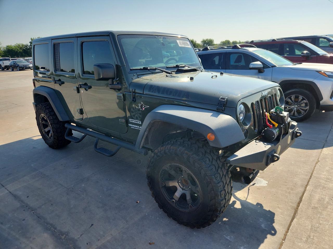 2015 Jeep Wrangler Unlimited Sport Зеленый vin: 1C4BJWDG8FL744789
