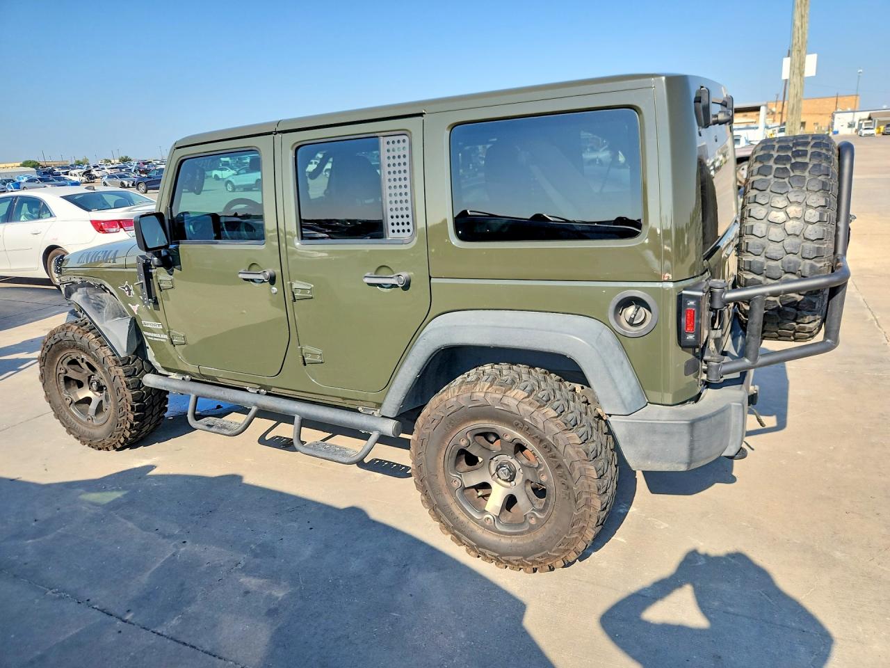 2015 Jeep Wrangler Unlimited Sport Зеленый vin: 1C4BJWDG8FL744789