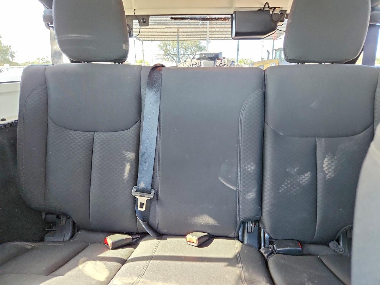 2016 Jeep Wrangler Unlimited Sport Gray vin: 1C4BJWDG8GL318909