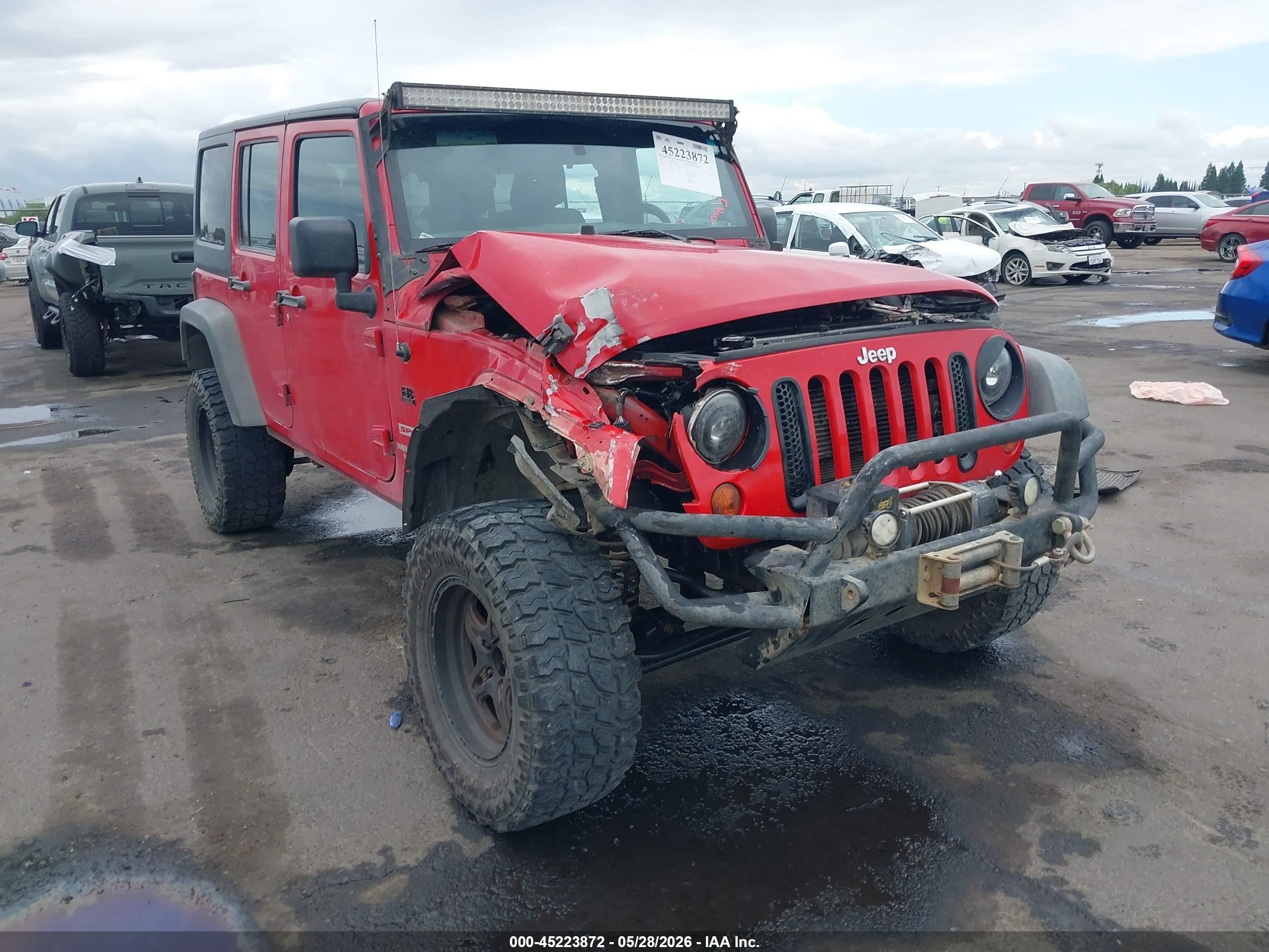 2012 Jeep Wrangler Unlimited Sport Red vin: 1C4BJWDG9CL133228