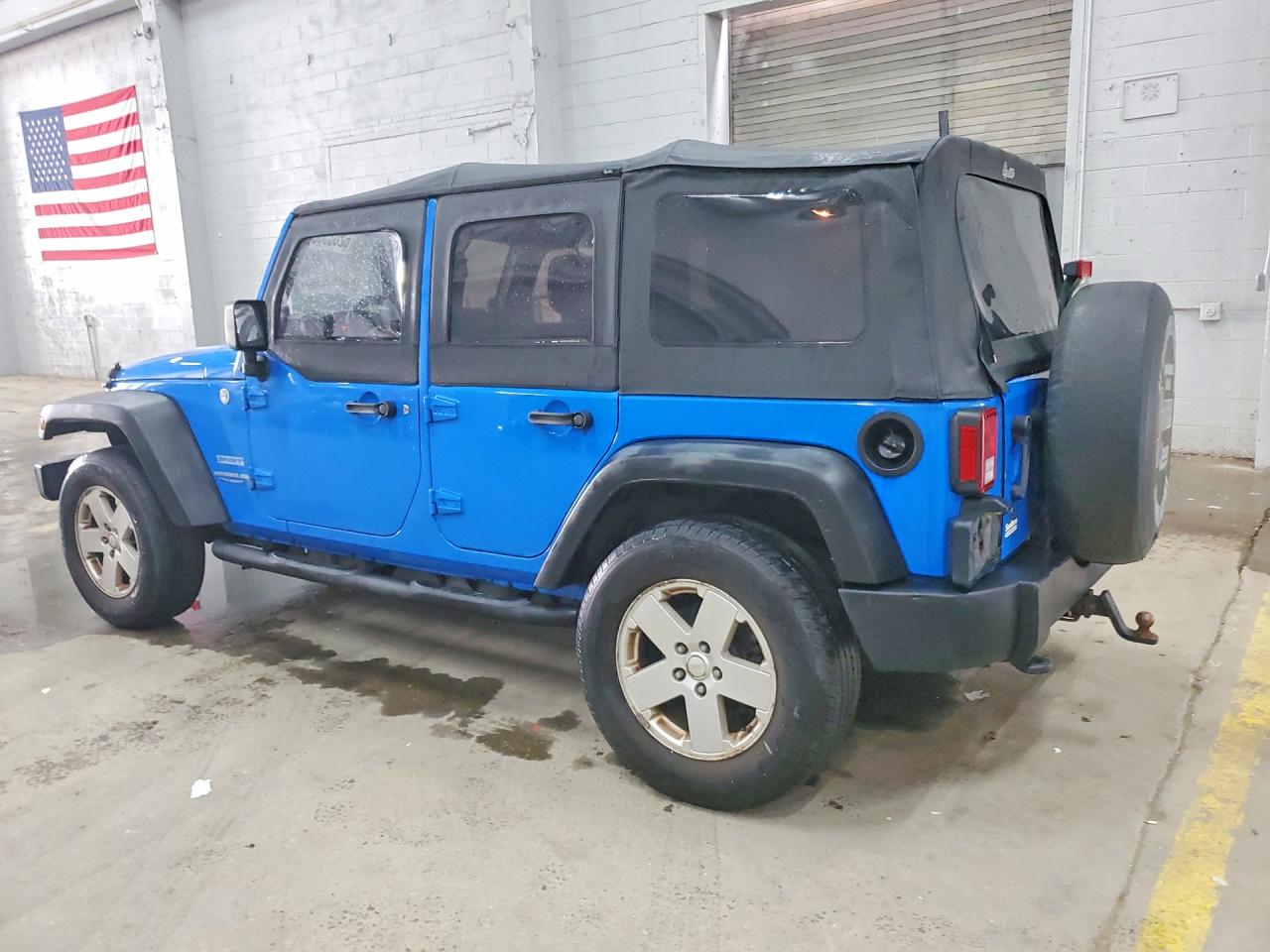 2012 Jeep Wrangler Unlimited Sport Blue vin: 1C4BJWDG9CL136761