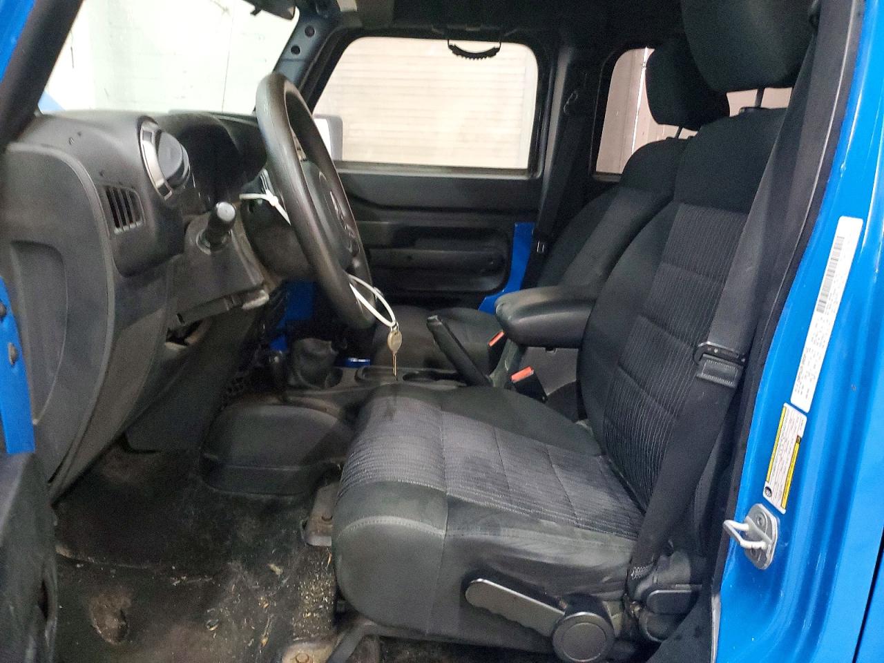 2012 Jeep Wrangler Unlimited Sport Blue vin: 1C4BJWDG9CL136761