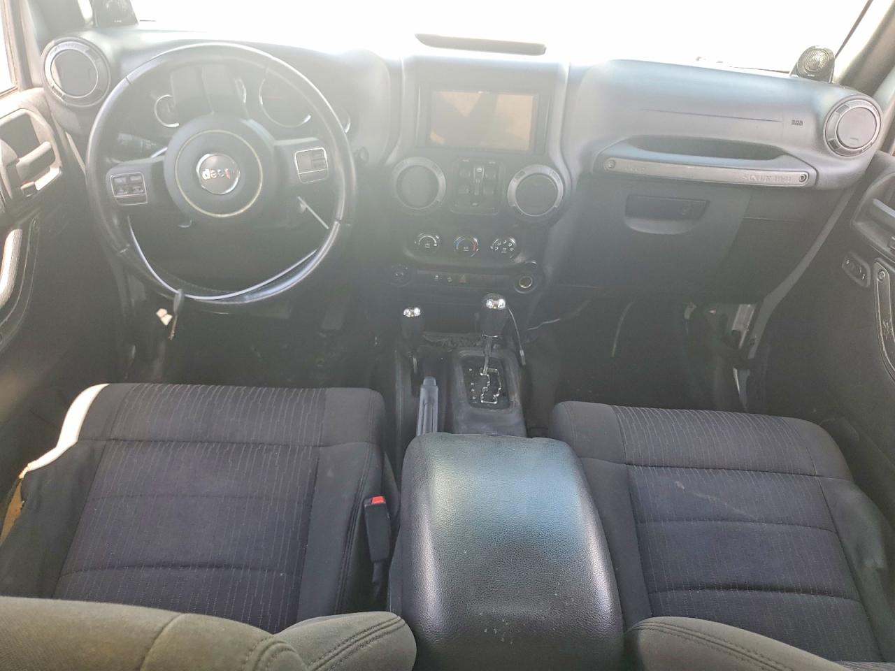 2012 Jeep Wrangler Unlimited Sport Silver vin: 1C4BJWDG9CL138266