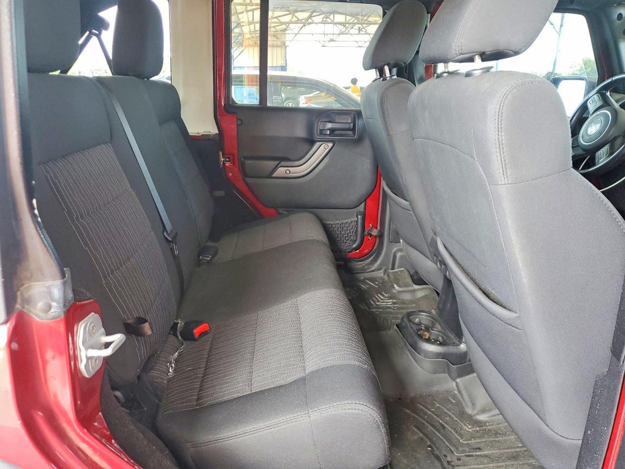 2012 Jeep Wrangler Unlimited Sport Burgundy vin: 1C4BJWDG9CL184177