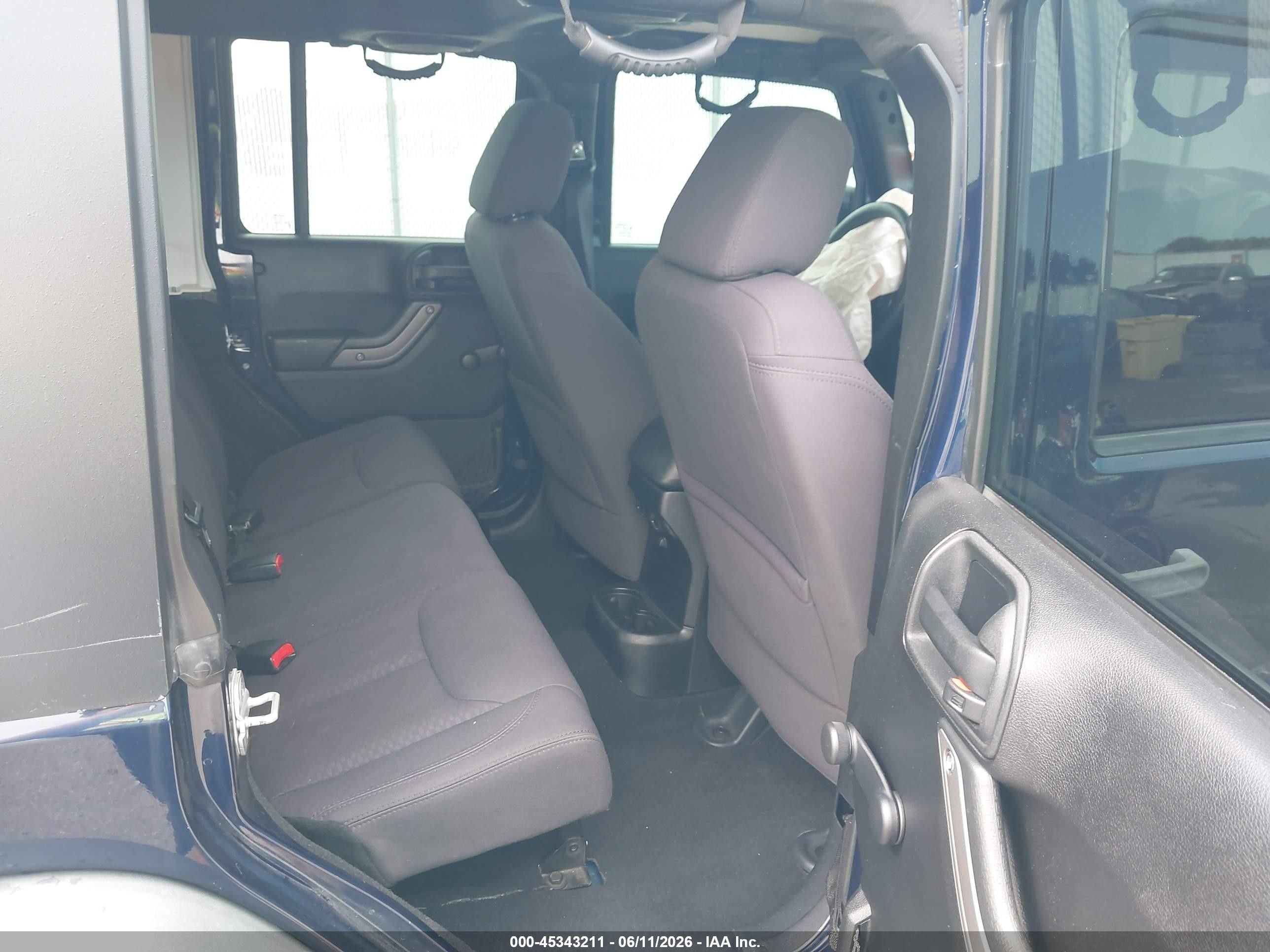 2013 Jeep Wrangler Unlimited Sport Blue vin: 1C4BJWDG9DL525594