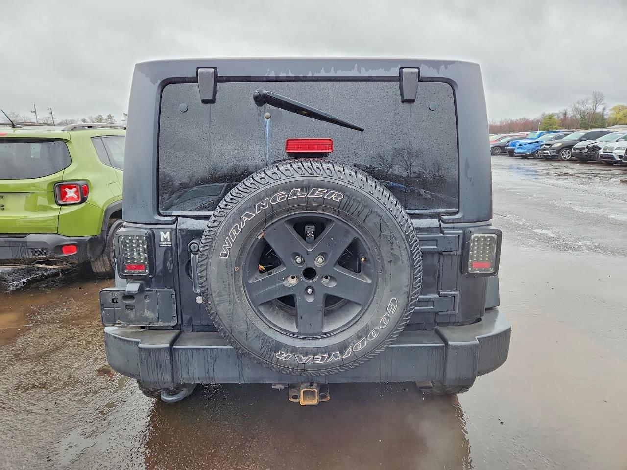 2013 Jeep Wrangler Unlimited Sport Black vin: 1C4BJWDG9DL583124