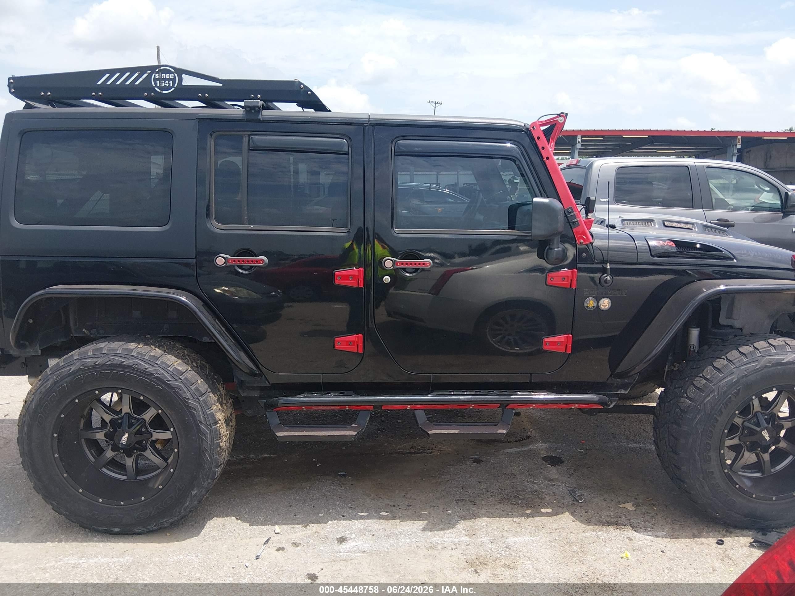 2013 Jeep Wrangler Unlimited Sport Черный vin: 1C4BJWDG9DL623105