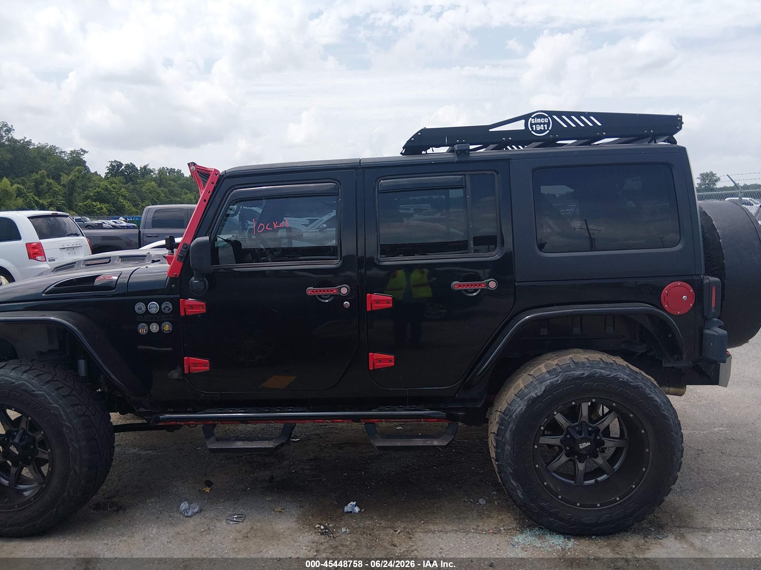 2013 Jeep Wrangler Unlimited Sport Черный vin: 1C4BJWDG9DL623105