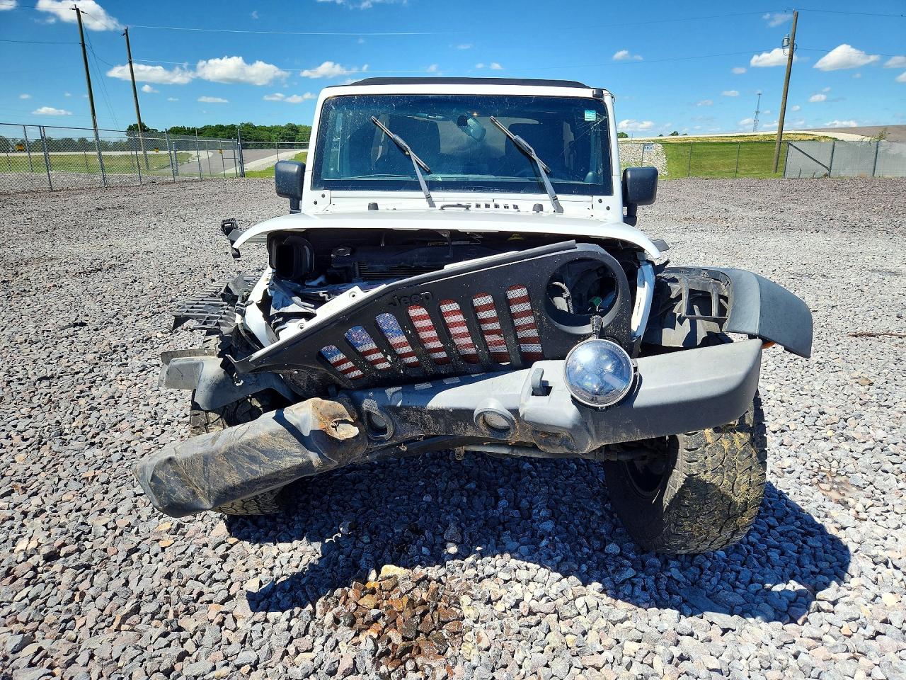 2013 Jeep Wrangler Unlimited Sport White vin: 1C4BJWDG9DL654614