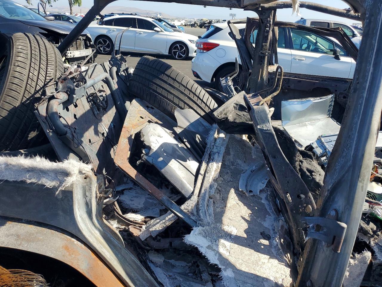 2013 Jeep Wrangler Unlimited Sport Burn vin: 1C4BJWDG9DL680582