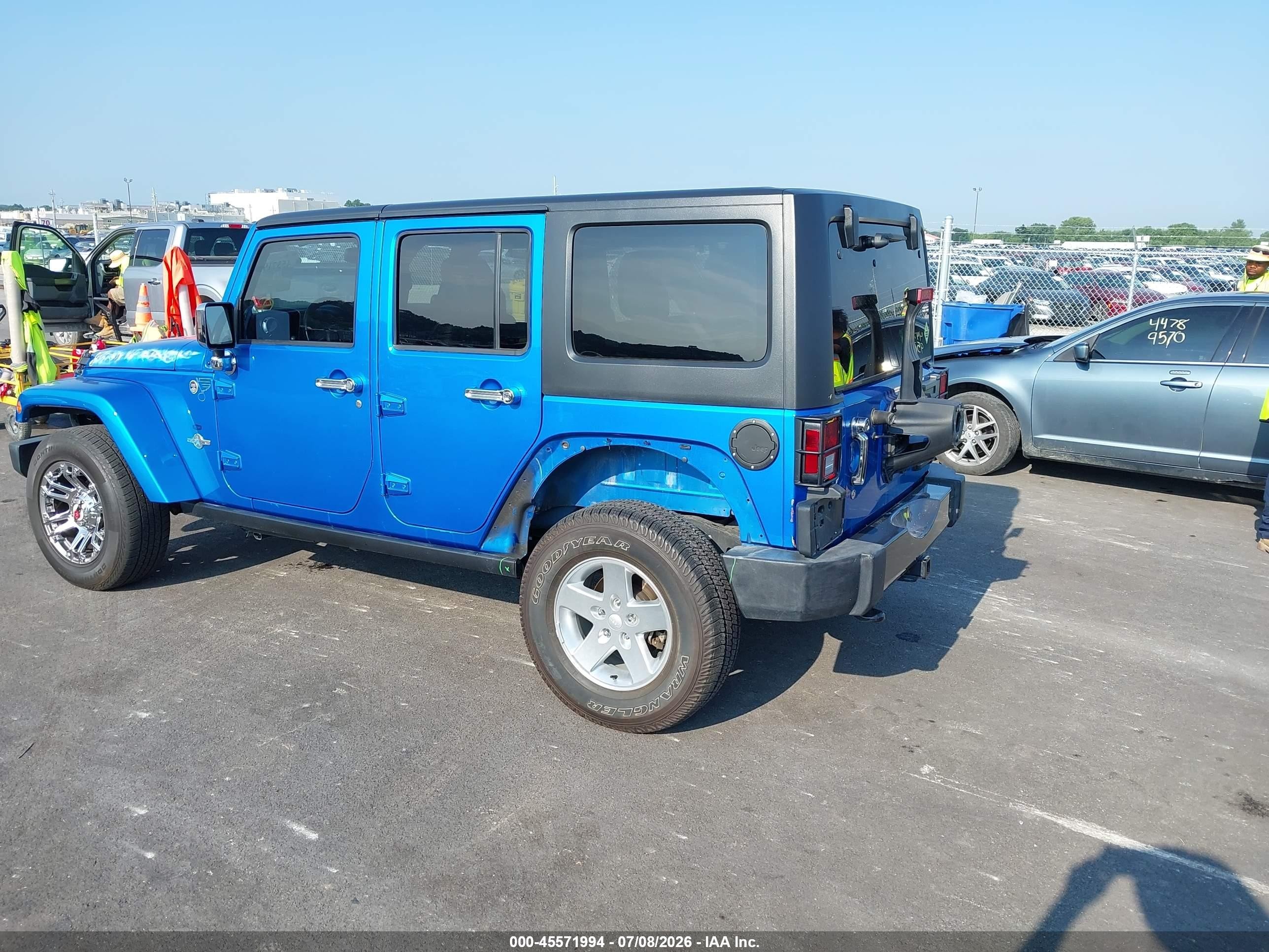 2014 Jeep Wrangler Unlimited Freedom Edition Blue vin: 1C4BJWDG9EL202177