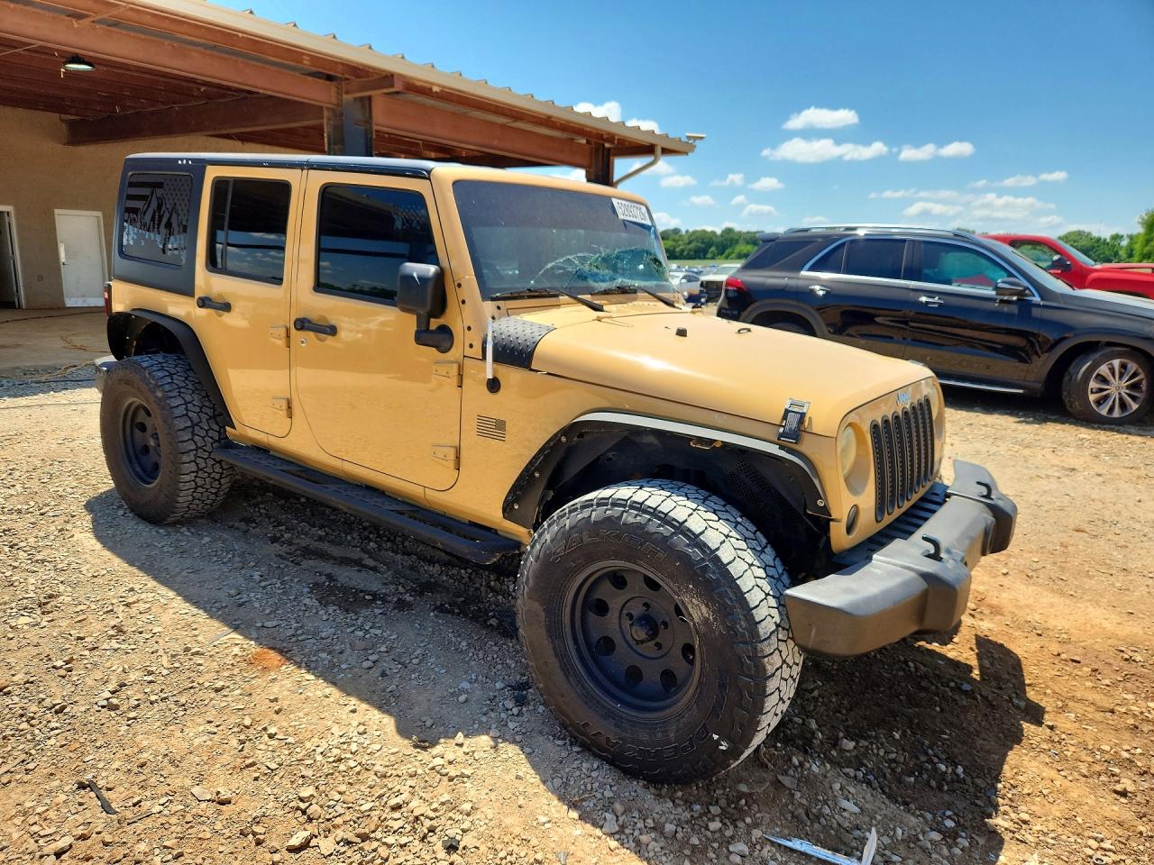 2014 Jeep Wrangler Unlimited Sport Tan vin: 1C4BJWDG9EL215947