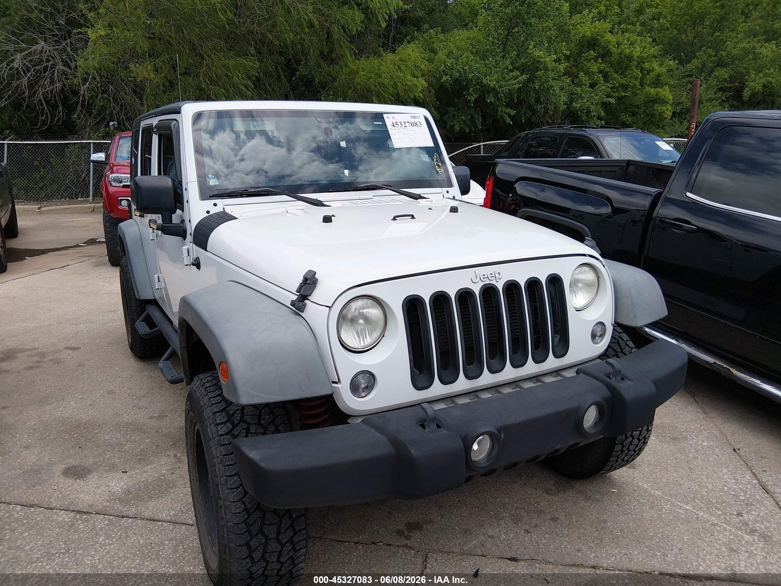 2014 Jeep Wrangler Unlimited Sport White vin: 1C4BJWDG9EL218802