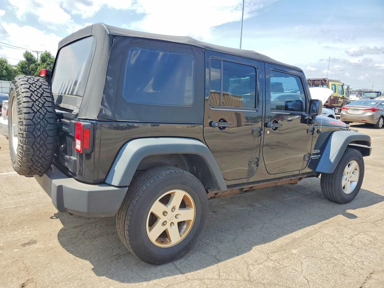 2014 Jeep Wrangler Unlimited Sport Черный vin: 1C4BJWDG9EL329091