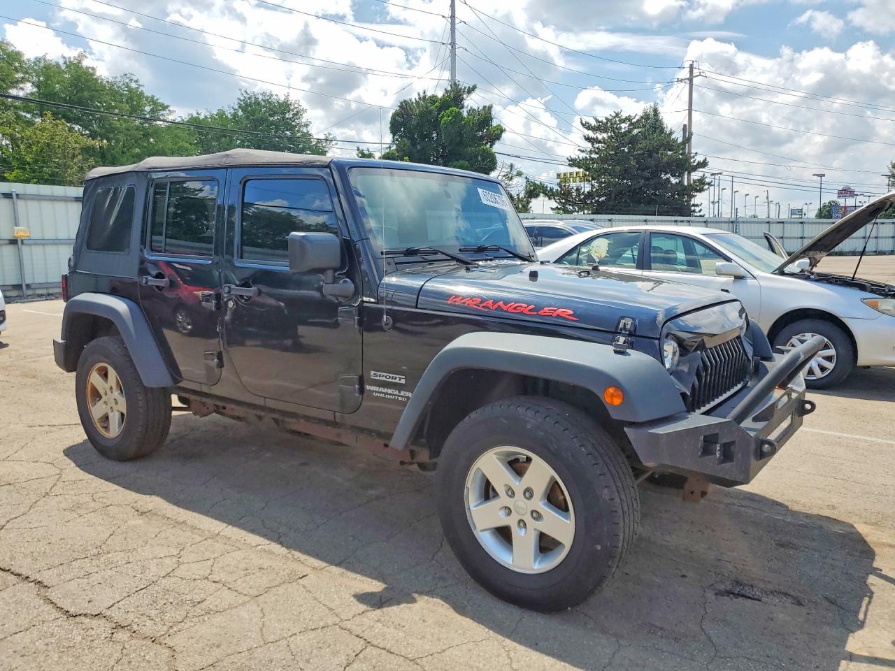 2014 Jeep Wrangler Unlimited Sport Черный vin: 1C4BJWDG9EL329091