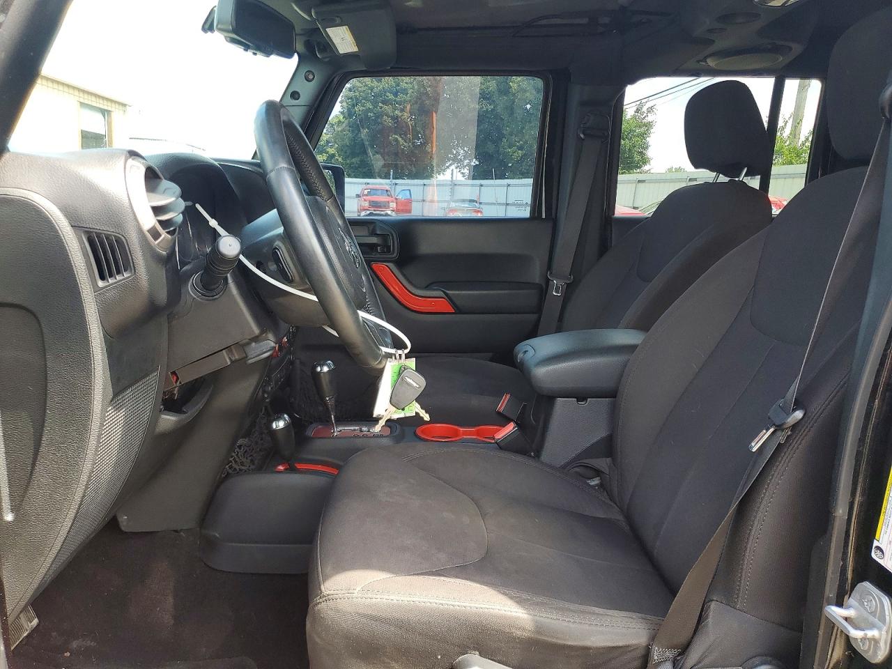 2014 Jeep Wrangler Unlimited Sport Черный vin: 1C4BJWDG9EL329091