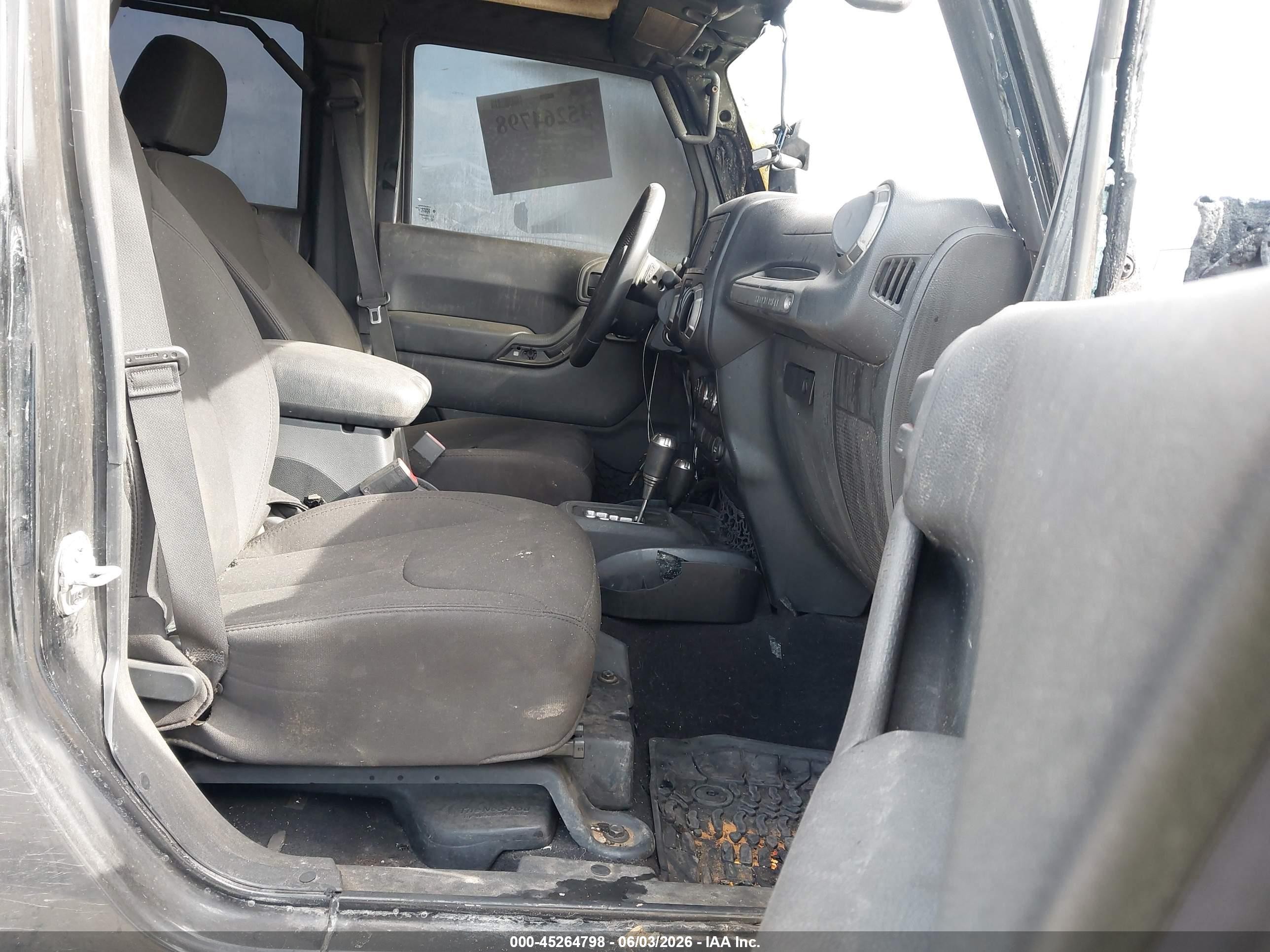 2015 Jeep Wrangler Unlimited Sport Black vin: 1C4BJWDG9FL501637