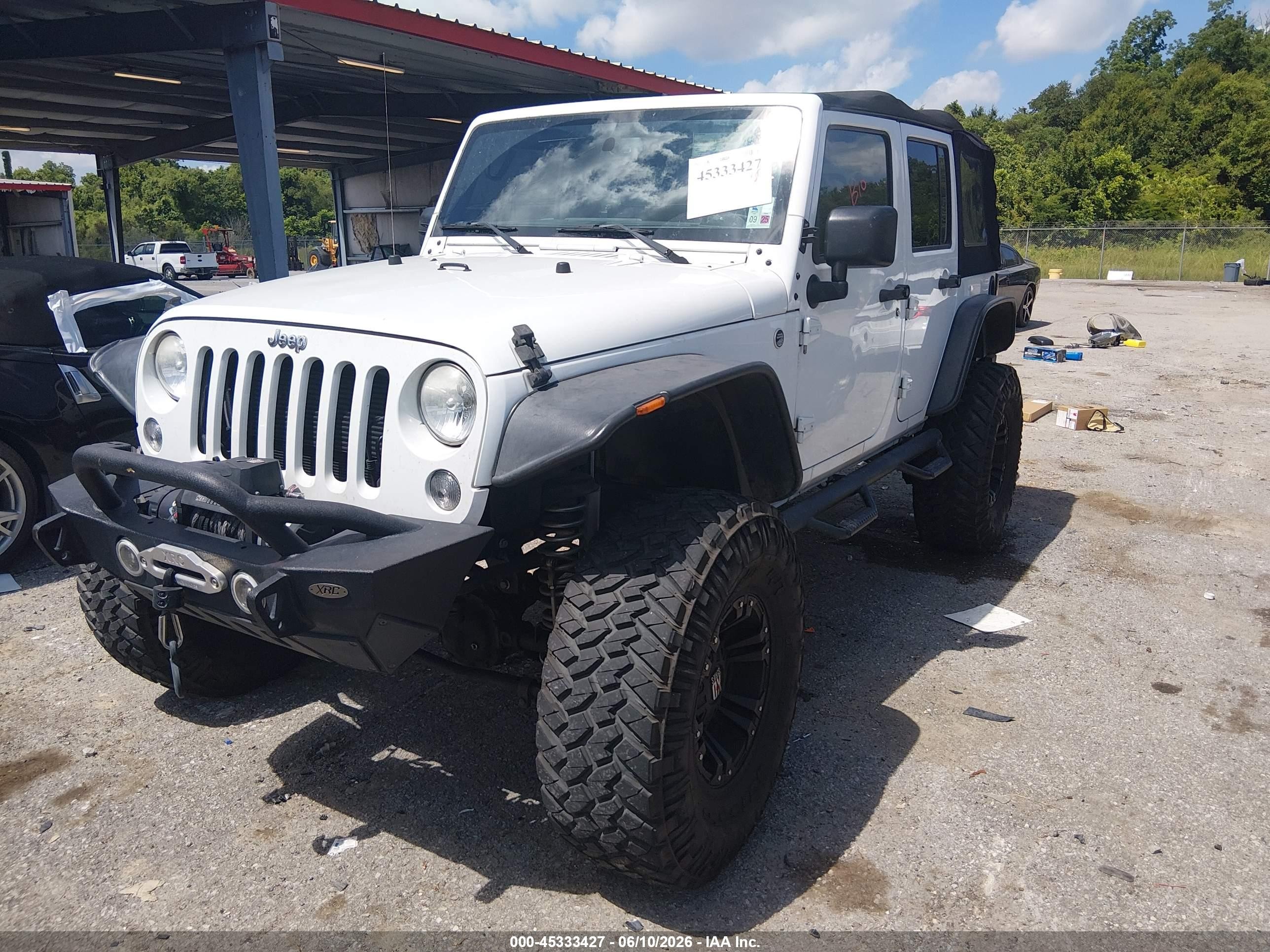 2015 Jeep Wrangler Unlimited Sport White vin: 1C4BJWDG9FL509768