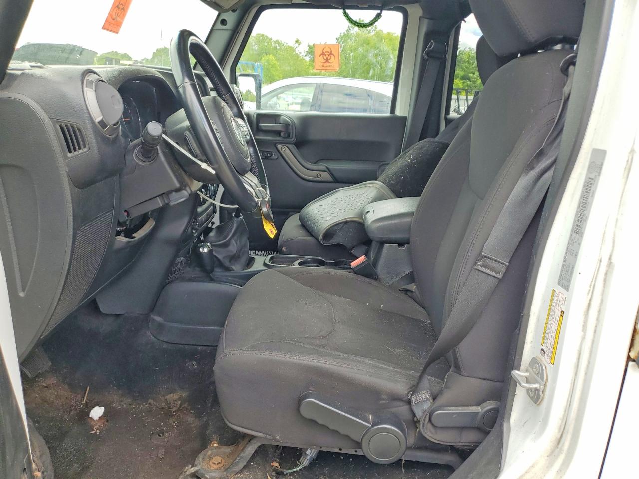 2015 Jeep Wrangler Unlimited Sport White vin: 1C4BJWDG9FL528885